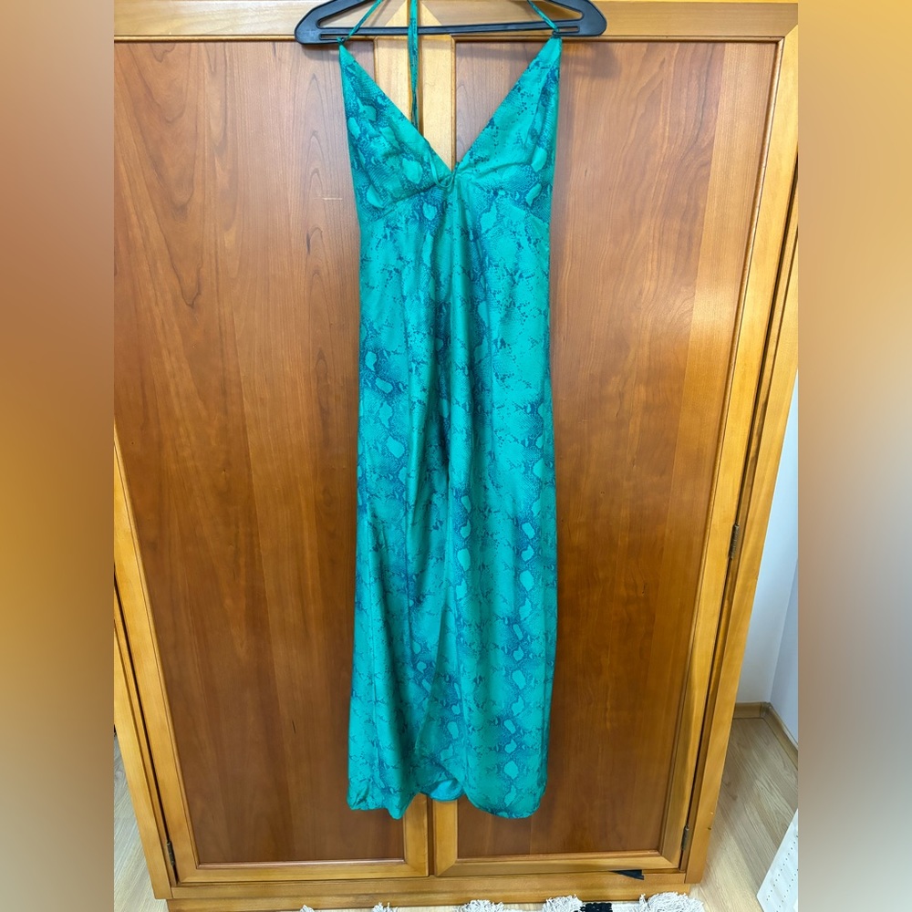 Vix cover up size 4 never worn